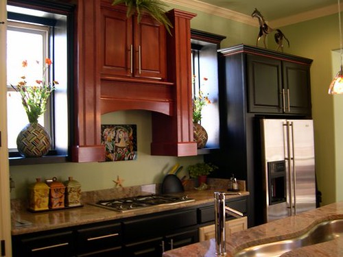 Green Kitchen Cabinets and Accessories: Tips for Getting Modern Yet Appealing Natural Look